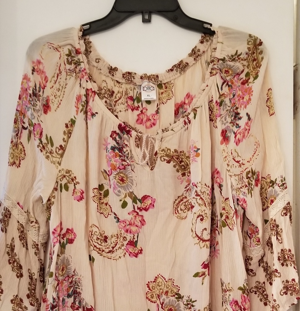 Super Cute Bila Spring Top size XL